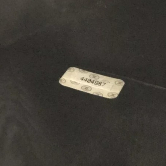 🎉🎉HOST PICK🎉🎉CHANEL CC Logo Patent Leather Long Bifold Wallet Black - Picture 15 of 15